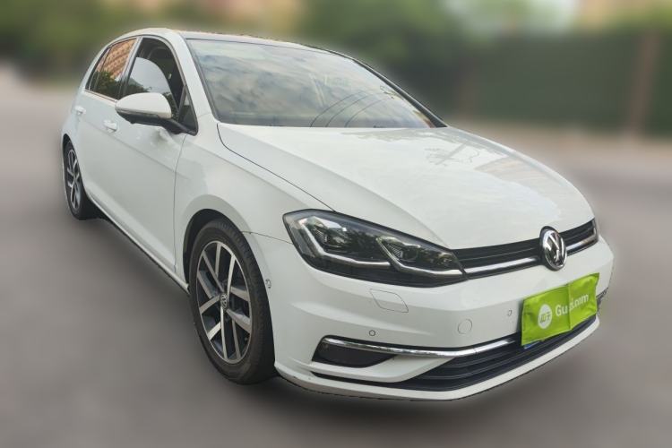 Used Volkswagen Golf 2018 280TSI Automatic Flagship Model Front Right 45 Deg