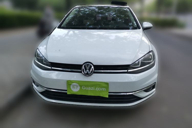 Used Volkswagen Golf 2018 230TSI Automatic Luxury Version Front