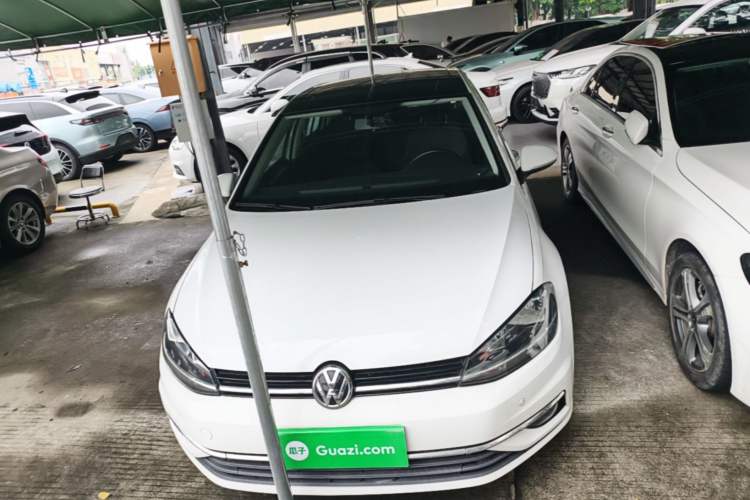 Used Volkswagen Golf 2018 230TSI Automatic Comfort Model Front
