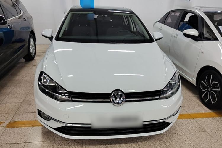 Used Volkswagen Golf 2018 1.6L Automatic Comfort Model Front