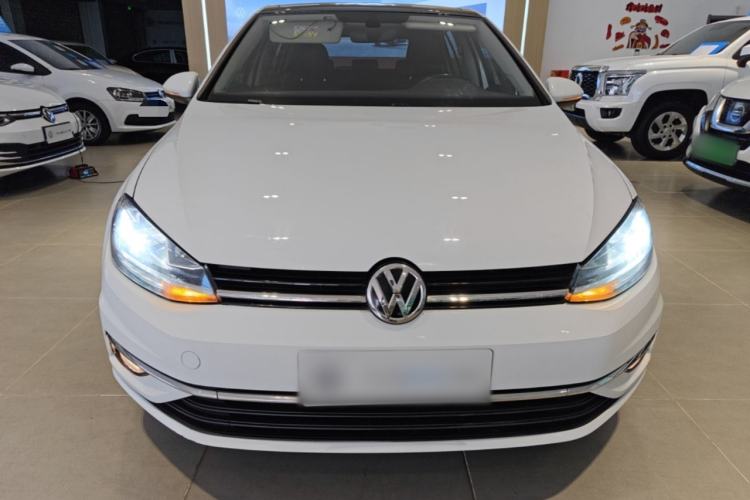 Used Volkswagen Golf 2018 230TSI Automatic Luxury Version Front