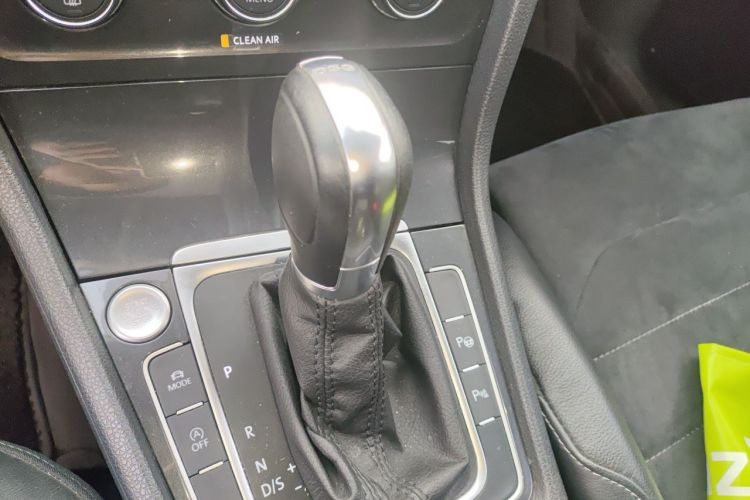 Used Volkswagen Golf 2018 280TSI Automatic Flagship Model Gear Lever