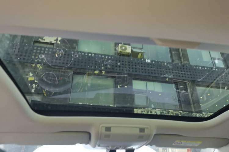 Used Volkswagen Golf 2018 230TSI Automatic Luxury Version Headliner