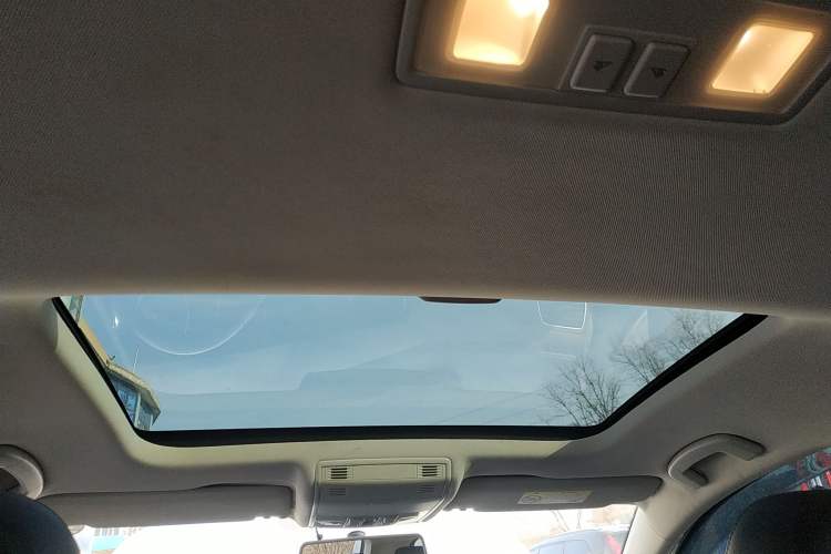 Used Volkswagen Golf 2018 230TSI Automatic Comfort Model Headliner