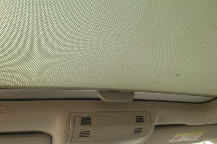 Used Volkswagen Golf 2018 230TSI Automatic Comfort Model Headliner