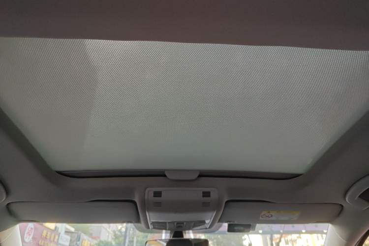 Used Volkswagen Golf 2018 230TSI Automatic Luxury Version Headliner