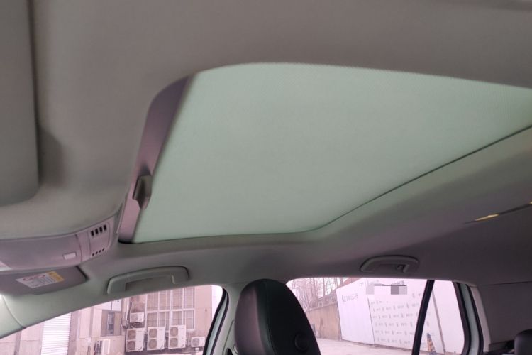 Used Volkswagen Golf 2018 230TSI Automatic Luxury Version Headliner