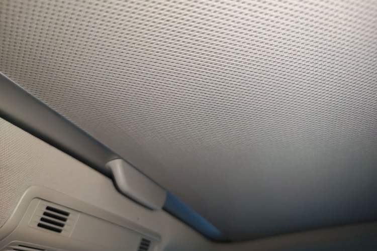 Used Volkswagen Golf 2018 230TSI Automatic Comfort Model Headliner