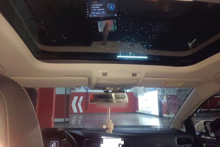Used Volkswagen Golf 2018 230TSI Automatic Comfort Model Headliner