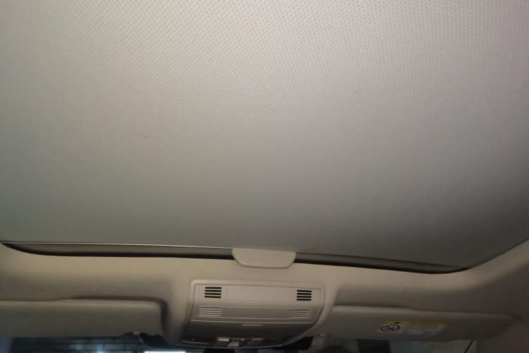 Used Volkswagen Golf 2018 230TSI Automatic Luxury Version Headliner