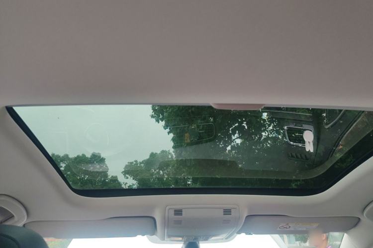 Used Volkswagen Golf 2018 230TSI Automatic Luxury Version Headliner