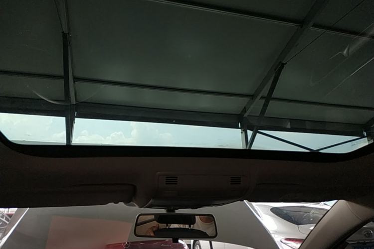Used Volkswagen Golf 2018 230TSI Automatic Comfort Model Headliner