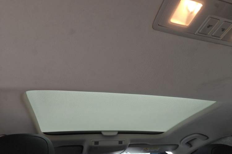 Used Volkswagen Golf 2018 1.6L Automatic Comfort Model Headliner