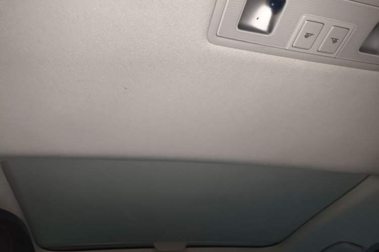 Used Volkswagen Golf 2018 230TSI Automatic Comfort Model Headliner