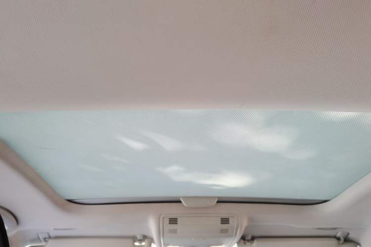 Used Volkswagen Golf 2018 230TSI Automatic Comfort Model Headliner