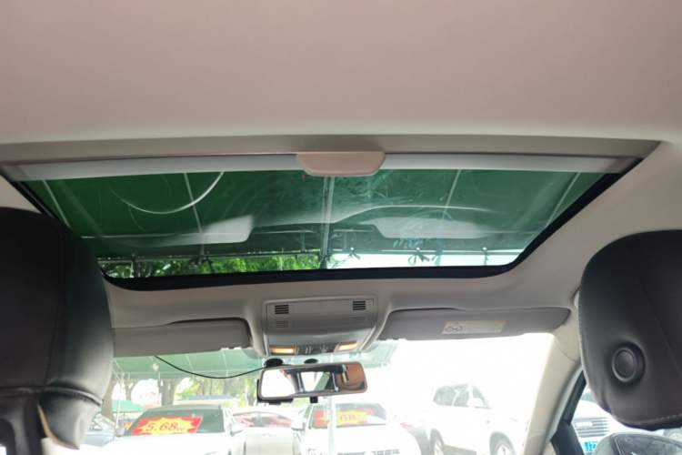 Used Volkswagen Golf 2018 230TSI Automatic Comfort Model Headliner