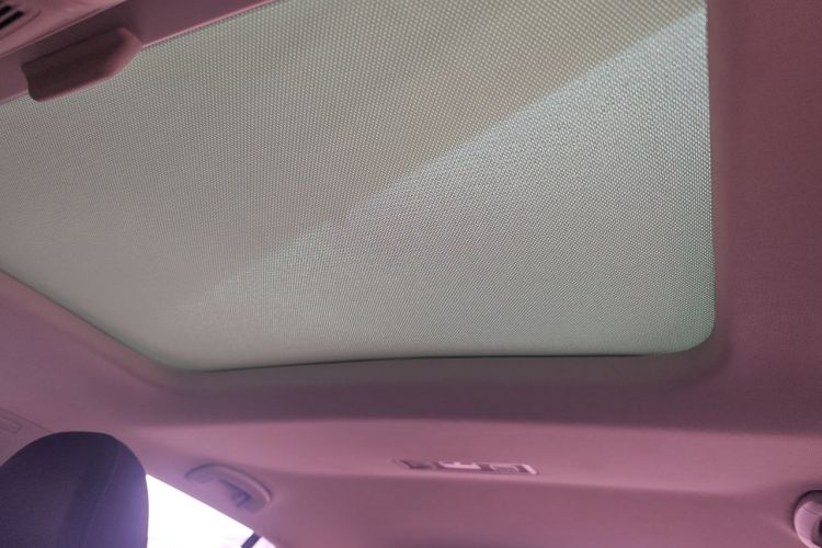 Used Volkswagen Golf 2018 230TSI Automatic Luxury Version Headliner