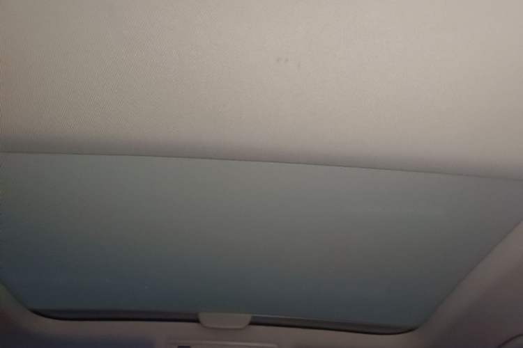 Used Volkswagen Golf 2018 230TSI Automatic Comfort Model Headliner