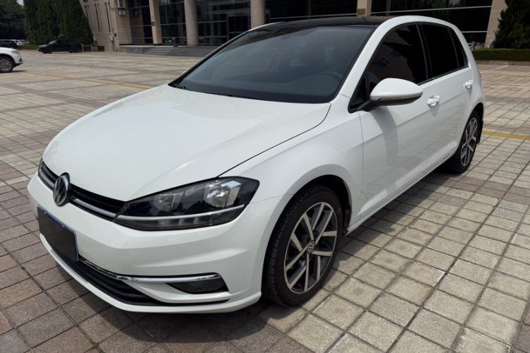 Used Volkswagen Golf 2018 230TSI Automatic Luxury Version Guazi used car, China used car export, Used car for sale, Used cars, Cheapest cars for sale