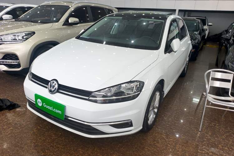 Used Volkswagen Golf 2018 230TSI Automatic Comfort Model Guazi used car, China used car export, Used car for sale, Used  cars, Cheapest cars for sale