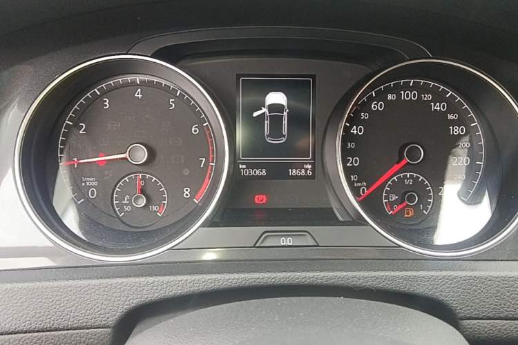 Used Volkswagen Golf 2018 230TSI Automatic Comfort Model Instrument Cluster