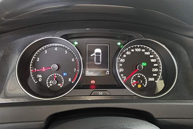Used Volkswagen Golf 2018 230TSI Automatic Luxury Version Instrument Cluster