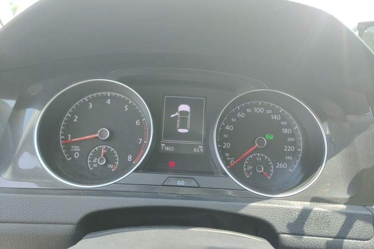 Used Volkswagen Golf 2018 230TSI Automatic Comfort Model Instrument Cluster