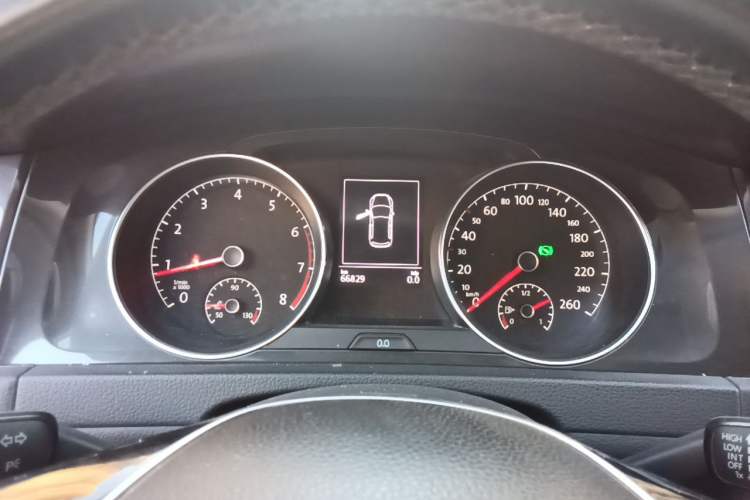 Used Volkswagen Golf 2018 1.6L Automatic Comfort Model Instrument Cluster