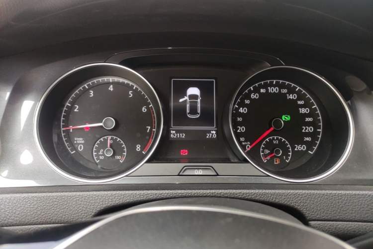 Used Volkswagen Golf 2018 230TSI Automatic Luxury Version Instrument Cluster