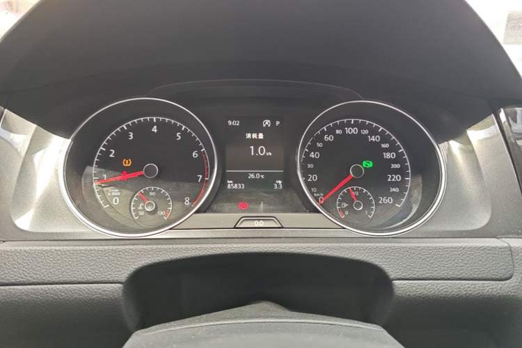 Used Volkswagen Golf 2018 230TSI Automatic Luxury Version Instrument Cluster