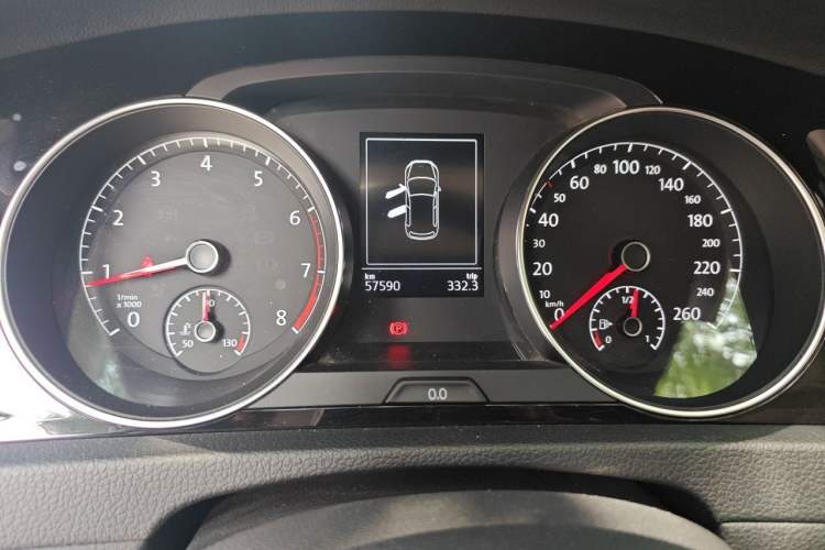 Used Volkswagen Golf 2018 1.6L Automatic Fashion Model Instrument Cluster