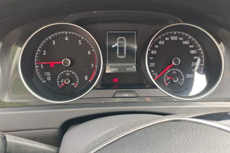 Used Volkswagen Golf 2018 230TSI Automatic Comfort Model Instrument Cluster