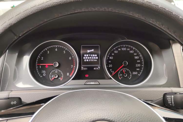 Used Volkswagen Golf 2018 1.6L Automatic Comfort Model Instrument Cluster