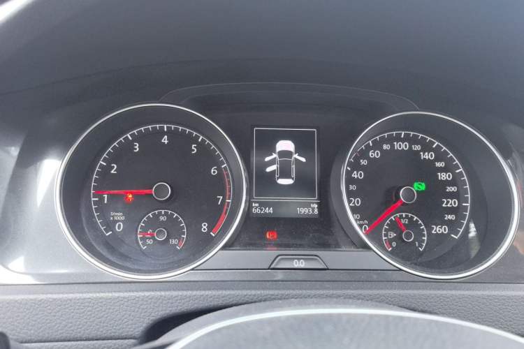Used Volkswagen Golf 2018 230TSI Automatic Comfort Model Instrument Cluster