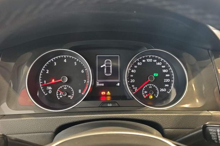 Used Volkswagen Golf 2018 230TSI Automatic Luxury Version Instrument Cluster
