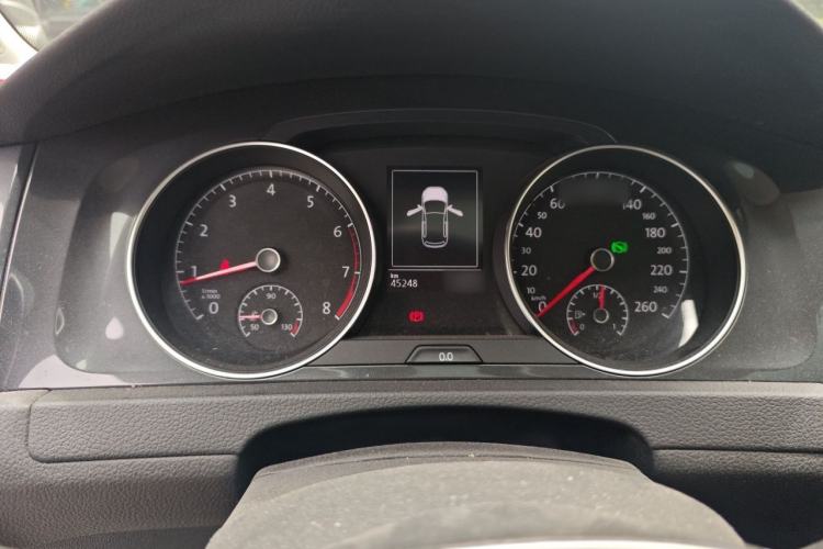 Used Volkswagen Golf 2018 230TSI Automatic Luxury Version Instrument Cluster