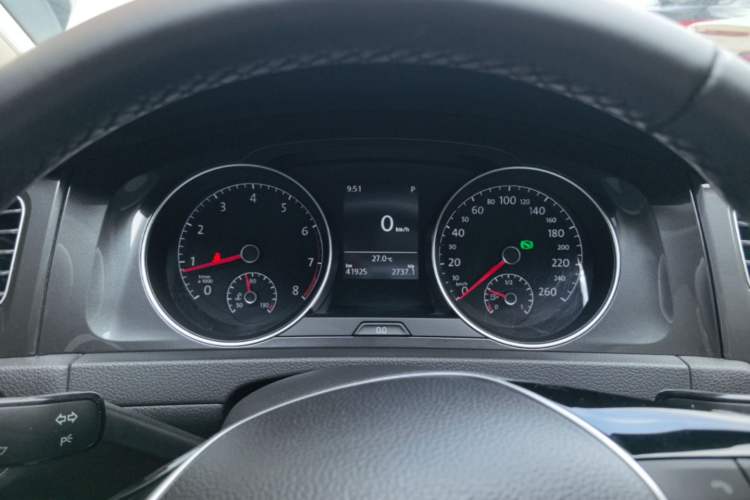 Used Volkswagen Golf 2018 1.6L Automatic Comfort Model Instrument Cluster