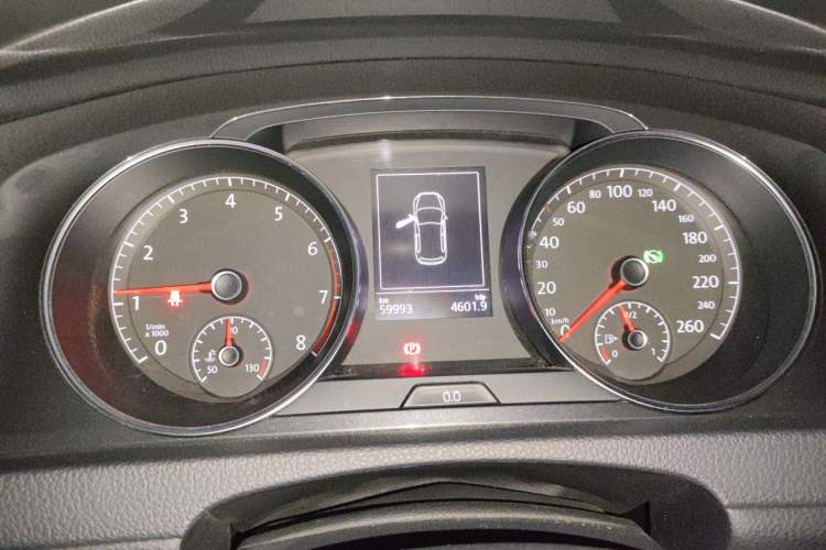 Used Volkswagen Golf 2018 230TSI Automatic Comfort Model Instrument Cluster