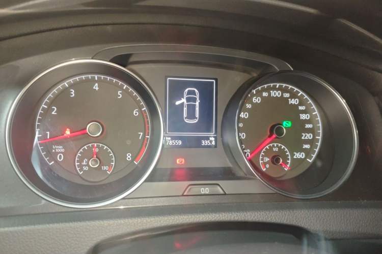 Used Volkswagen Golf 2018 230TSI Automatic Comfort Model Instrument Cluster