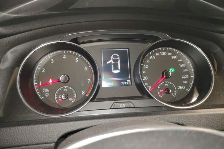 Used Volkswagen Golf 2018 1.6L Automatic Comfort Model Instrument Cluster