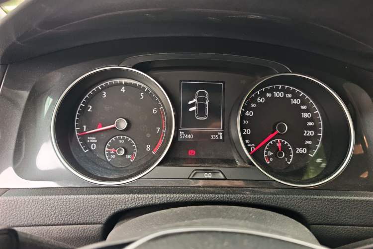 Used Volkswagen Golf 2018 1.6L Automatic Comfort Model Instrument Cluster
