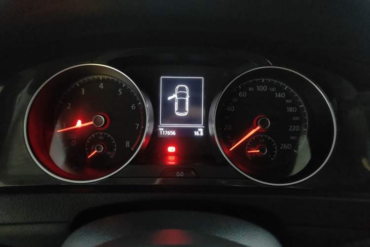 Used Volkswagen Golf 2018 230TSI Automatic Comfort Model Instrument Cluster