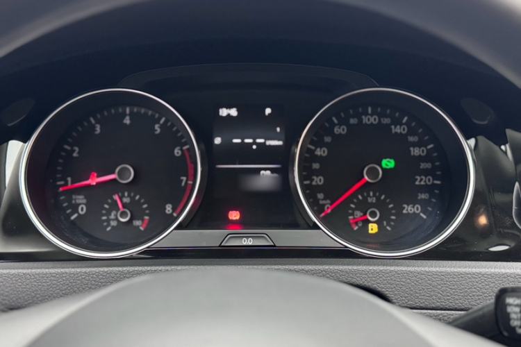 Used Volkswagen Golf 2018 1.6L Automatic Fashion Model Instrument Cluster