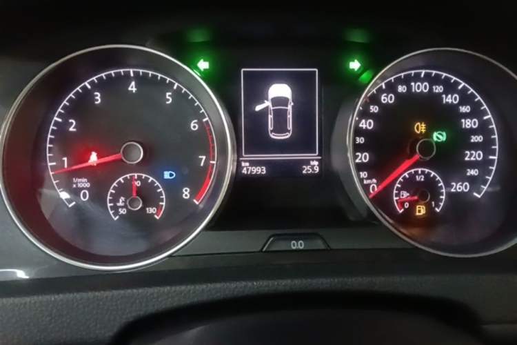Used Volkswagen Golf 2018 230TSI Automatic Comfort Model Instrument Cluster