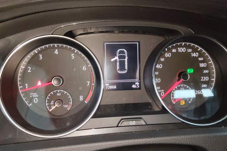 Used Volkswagen Golf 2018 1.6L Automatic Comfort Model Instrument Cluster