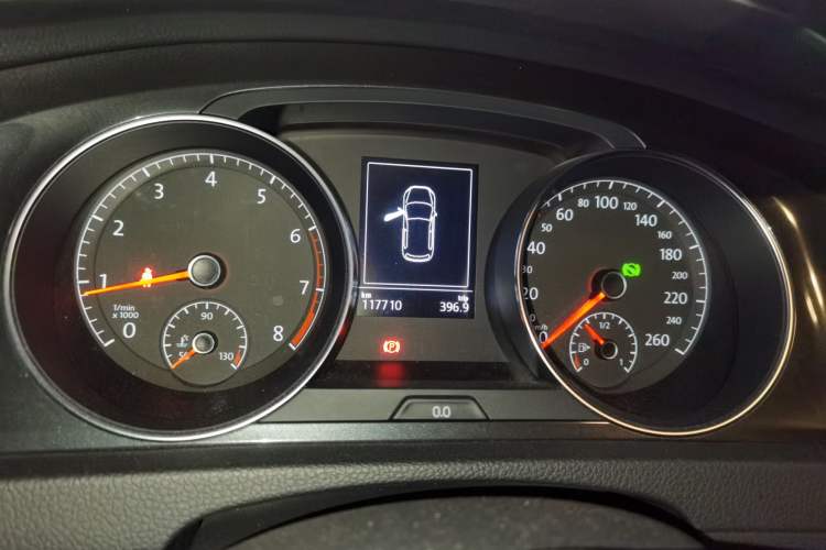 Used Volkswagen Golf 2018 1.6L Automatic Comfort Model Instrument Cluster
