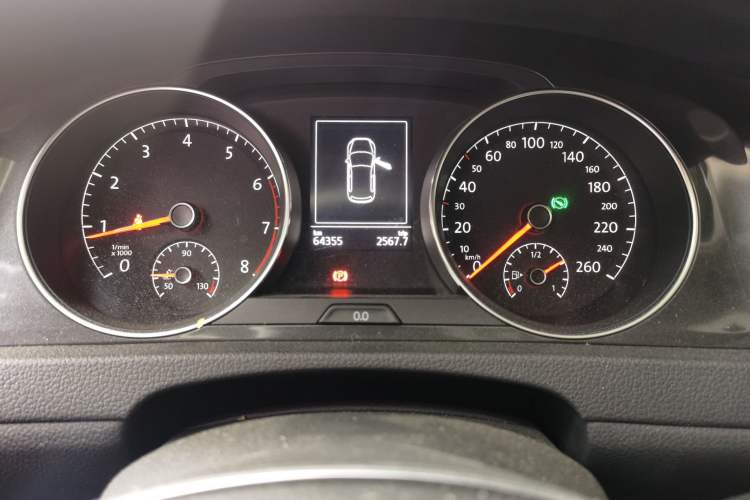 Used Volkswagen Golf 2018 1.6L Automatic Comfort Model Instrument Cluster