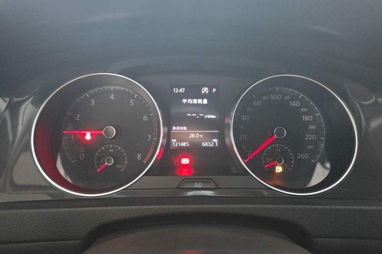 Used Volkswagen Golf 2018 230TSI Automatic Comfort Model Instrument Cluster