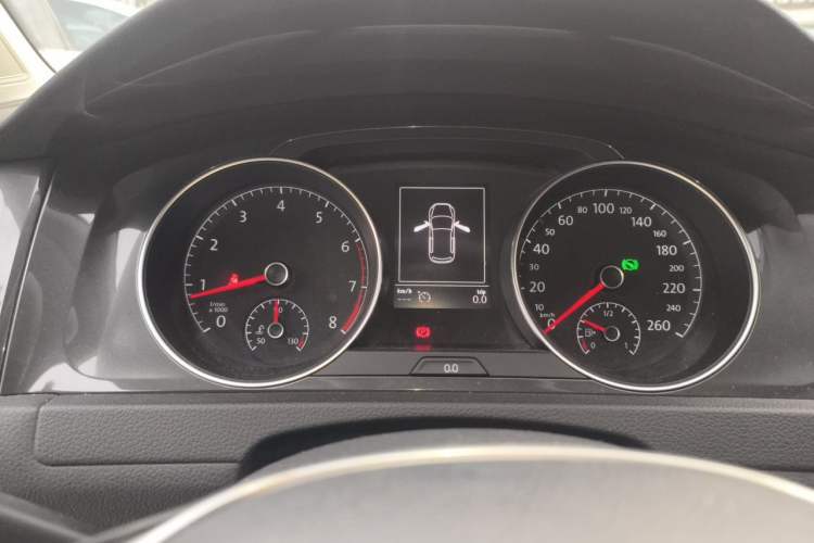 Used Volkswagen Golf 2018 1.6L Automatic Comfort Model Instrument Cluster