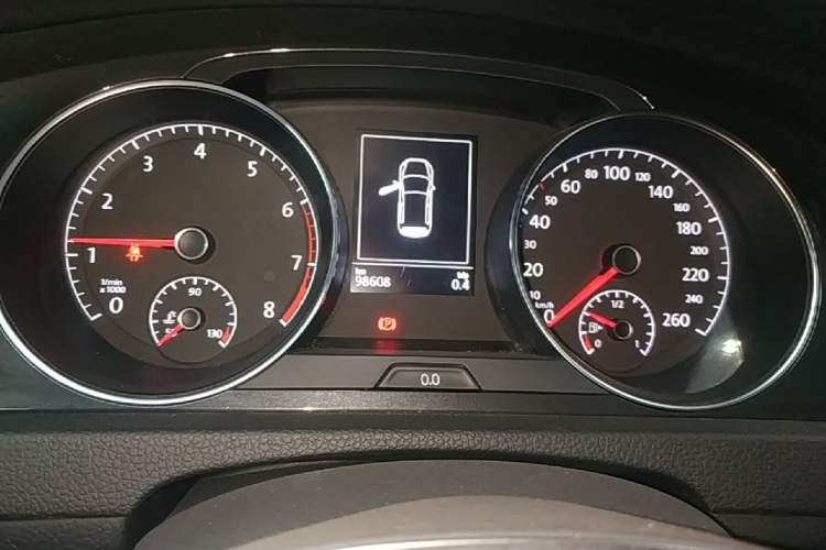 Used Volkswagen Golf 2018 230TSI Automatic Comfort Model Instrument Cluster